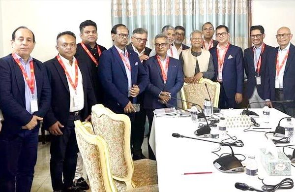 প্রধান উপদেষ্টার সঙ্গে বিজিএমইএ প্রতিনিধিদলের সাক্ষাৎ