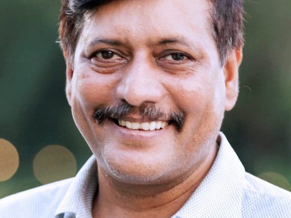 সাংবাদিক ও কবি সৌমিত্র দেব টিটু আর নেই
