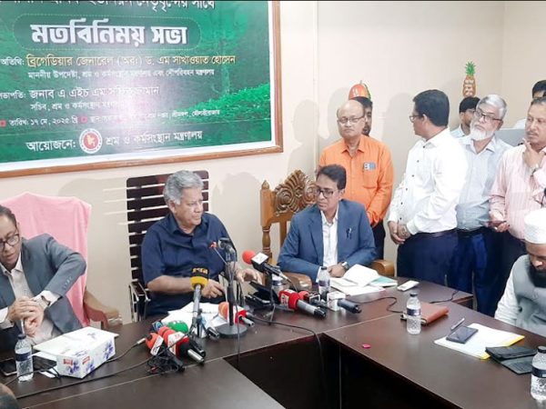 জাতীয় নির্বাচন হবে কি হবে না, সেটা আমার বিষয় না: শ্রীমঙ্গলে শ্রম উপদেষ্টা