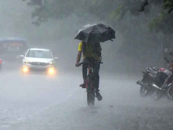 ঢাকাসহ ৪ বিভাগে আবারো ভারী বর্ষণের আভাস